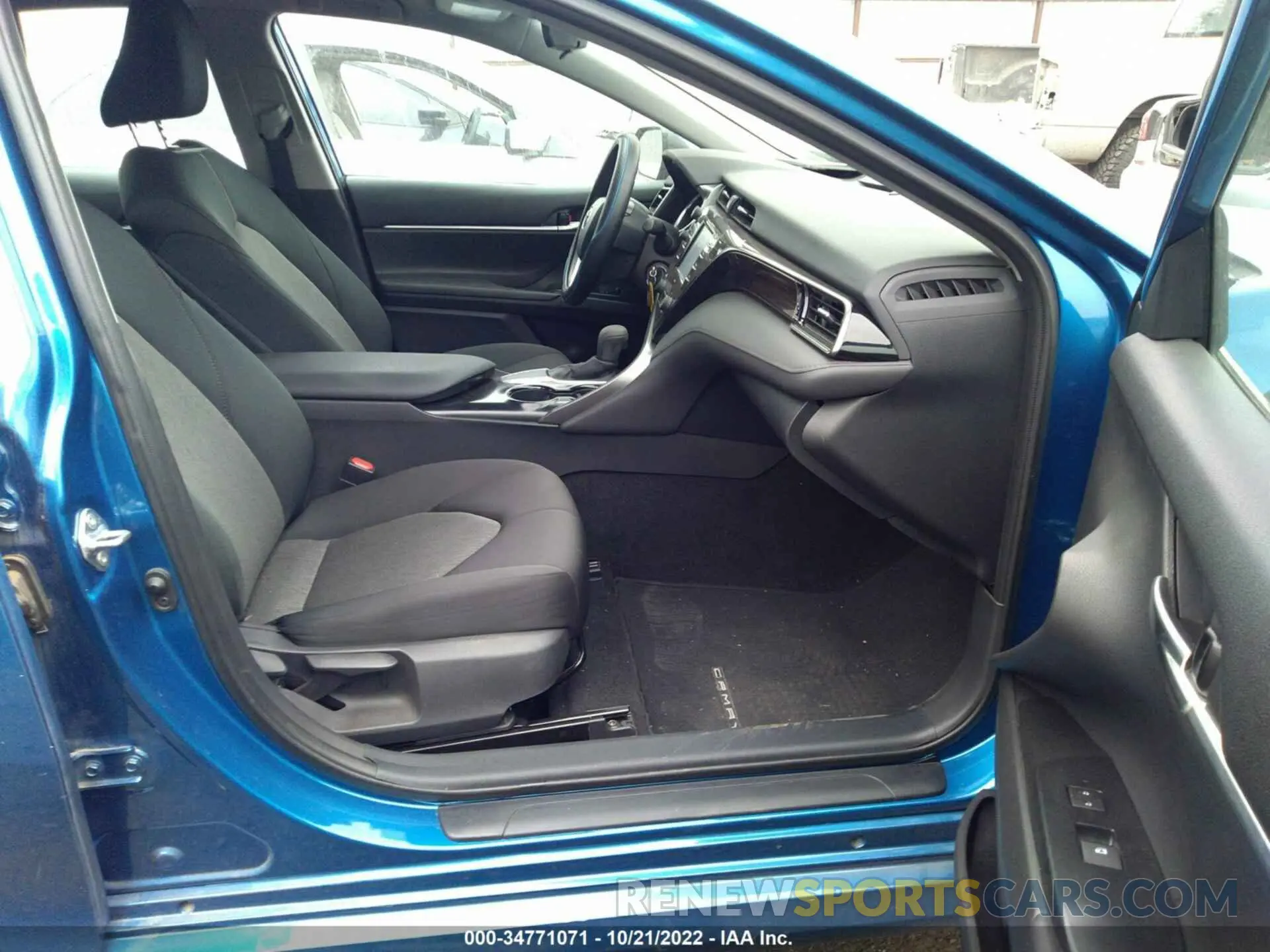 5 fotografías del automóvil dañado 4T1C11AK9LU378536 TOYOTA CAMRY 2020