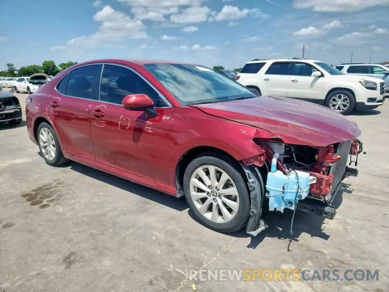 4 fotografías del automóvil dañado 4T1C11AK9LU389942 TOYOTA CAMRY 2020