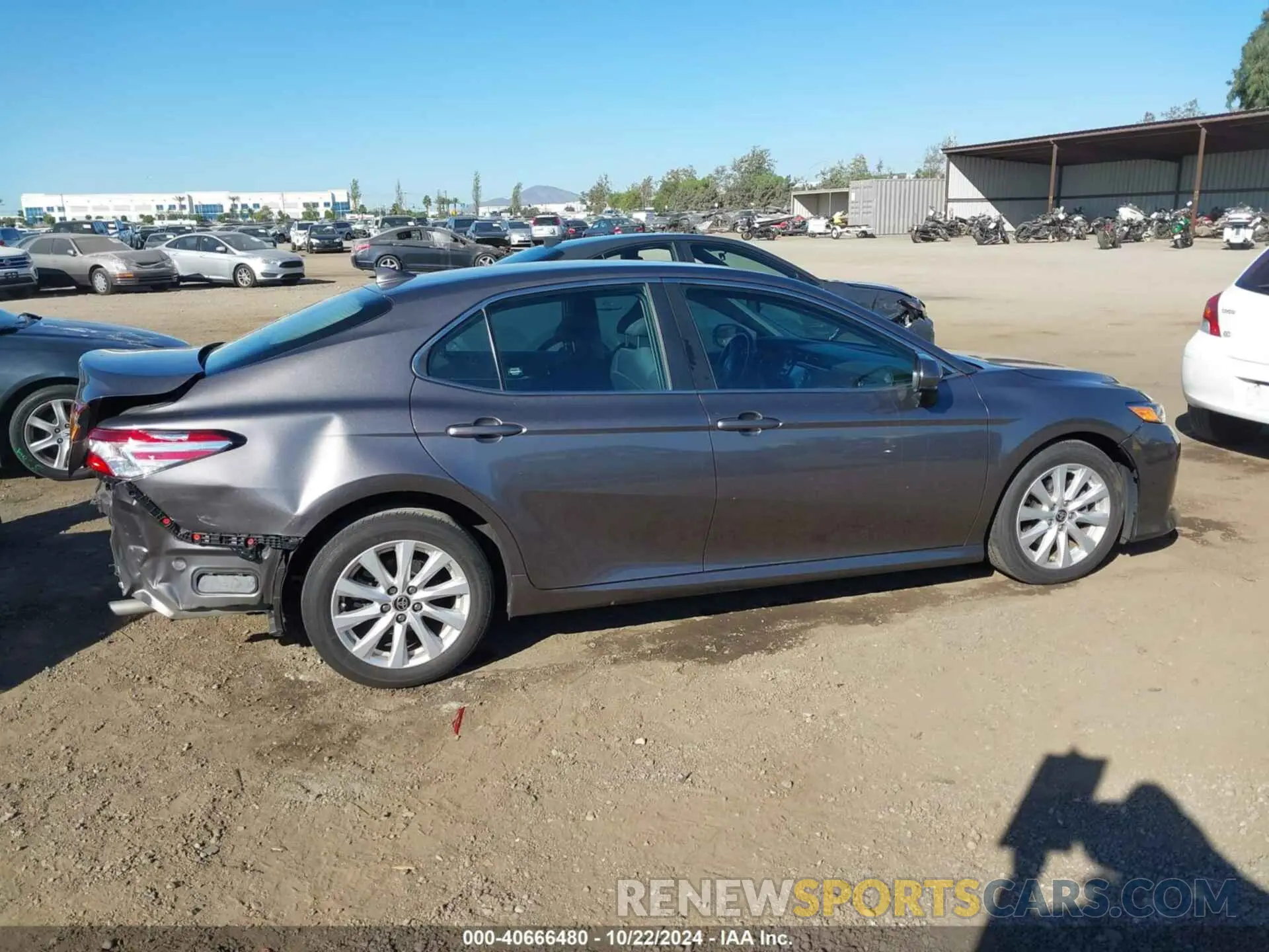 14 fotografías del automóvil dañado 4T1C11AK9LU395286 TOYOTA CAMRY 2020