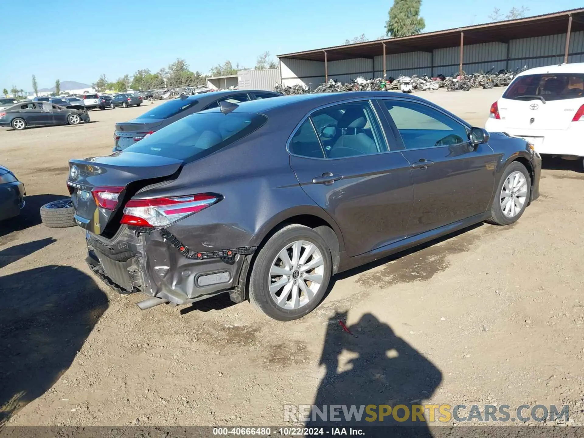 4 fotografías del automóvil dañado 4T1C11AK9LU395286 TOYOTA CAMRY 2020