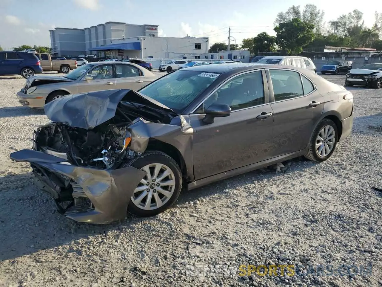 1 fotografías del automóvil dañado 4T1C11AK9LU900128 TOYOTA CAMRY 2020