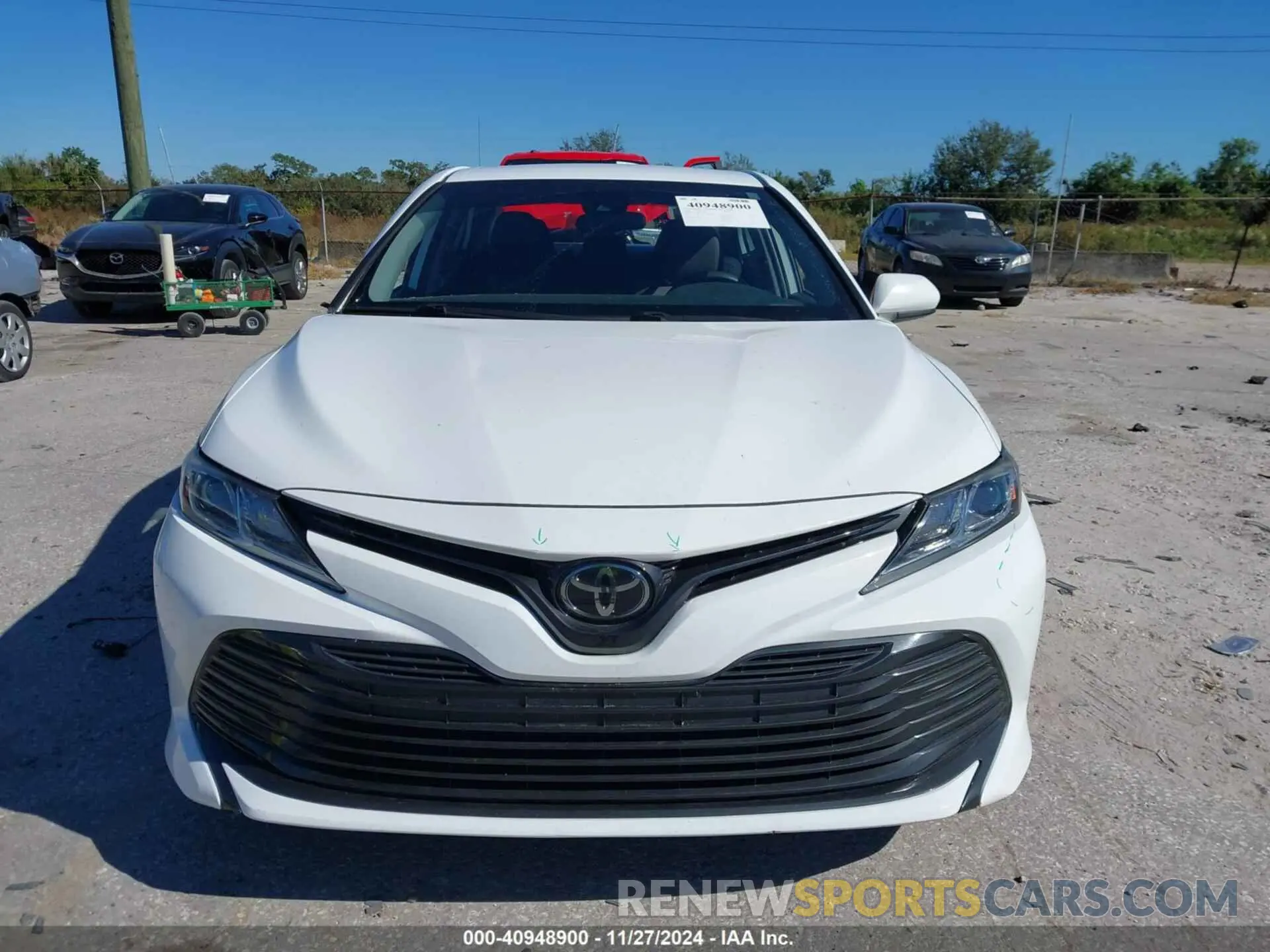 12 fotografías del automóvil dañado 4T1C11AK9LU926759 TOYOTA CAMRY 2020