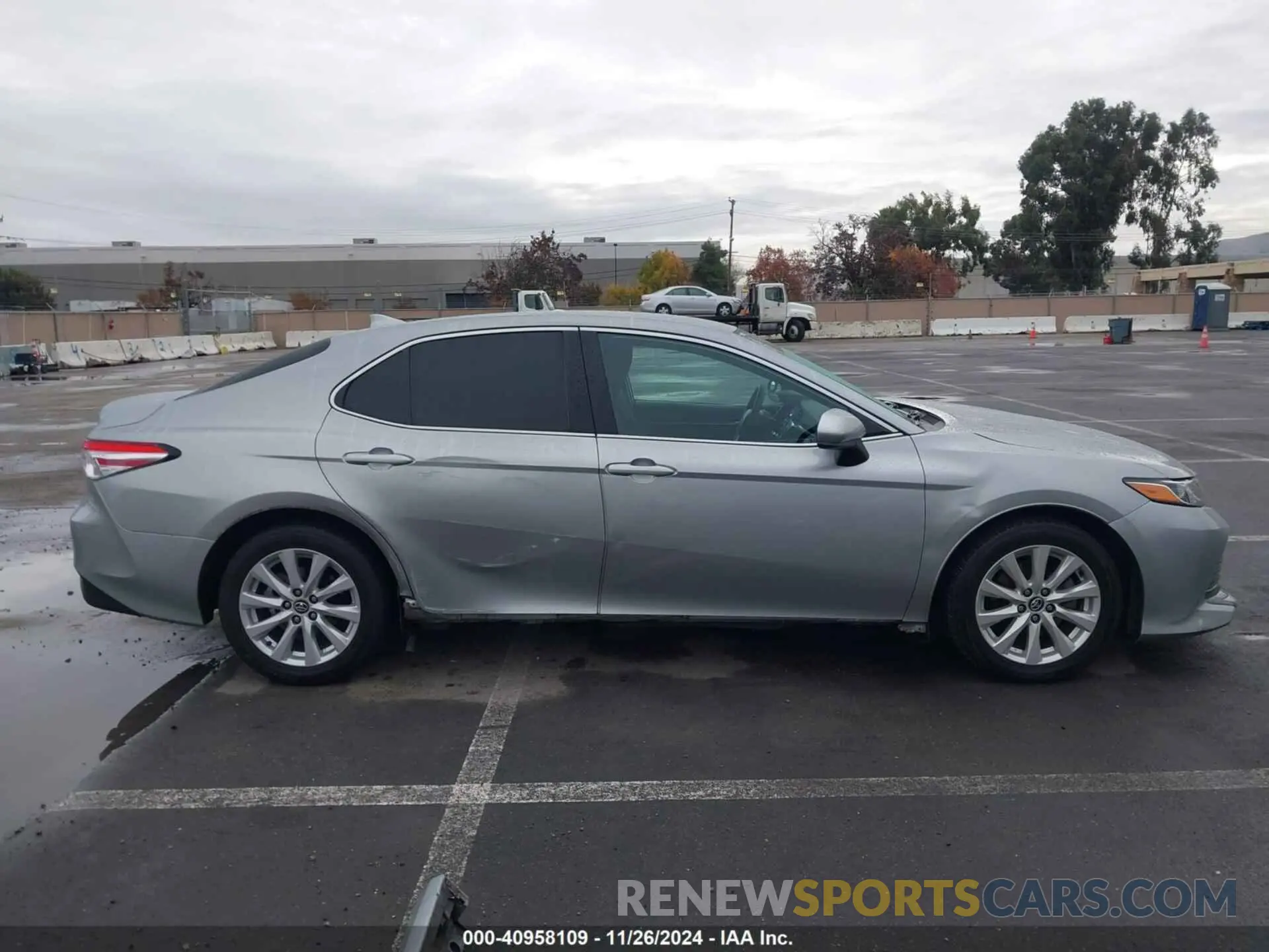 14 fotografías del automóvil dañado 4T1C11AK9LU934070 TOYOTA CAMRY 2020