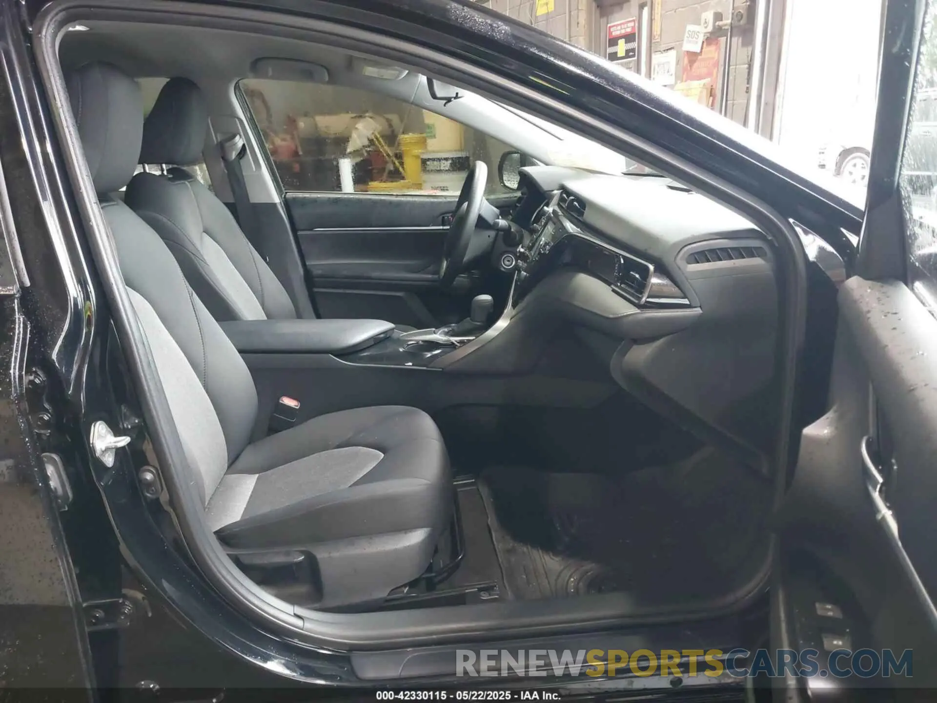 5 fotografías del automóvil dañado 4T1C11AK9LU960880 TOYOTA CAMRY 2020