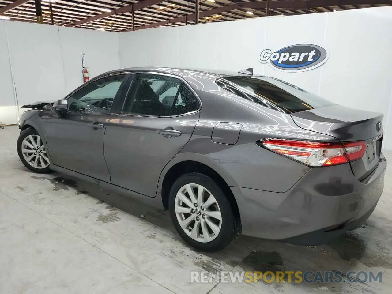 2 fotografías del automóvil dañado 4T1C11AK9LU968476 TOYOTA CAMRY 2020