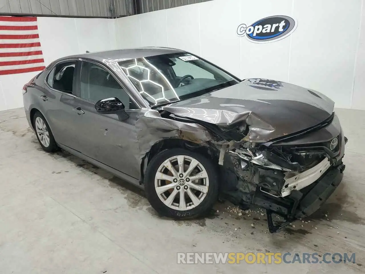 4 fotografías del automóvil dañado 4T1C11AK9LU968476 TOYOTA CAMRY 2020