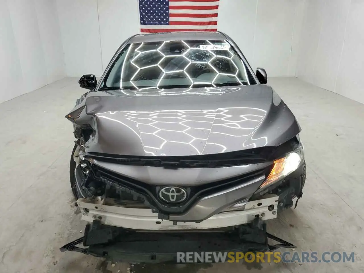 5 fotografías del automóvil dañado 4T1C11AK9LU968476 TOYOTA CAMRY 2020