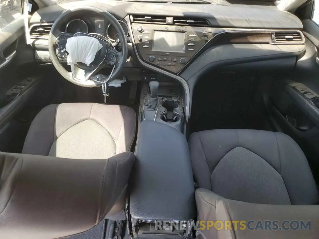 8 fotografías del automóvil dañado 4T1C11AK9LU984130 TOYOTA CAMRY 2020
