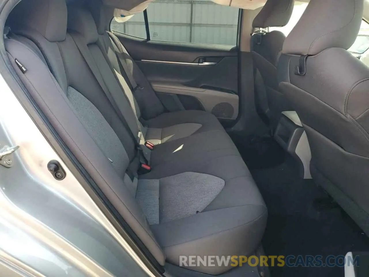 10 fotografías del automóvil dañado 4T1C11AK9LU987626 TOYOTA CAMRY 2020