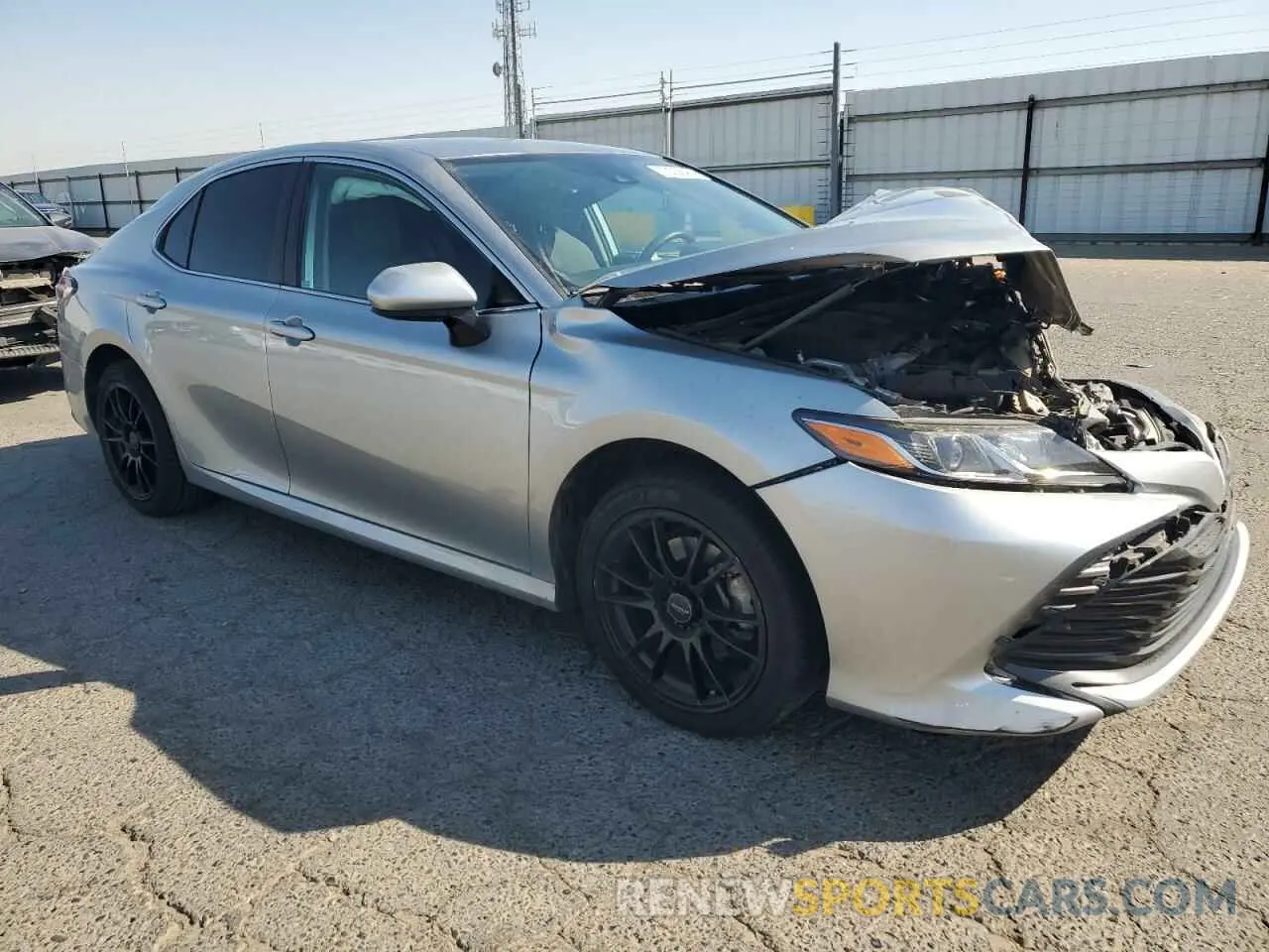 4 fotografías del automóvil dañado 4T1C11AK9LU987626 TOYOTA CAMRY 2020