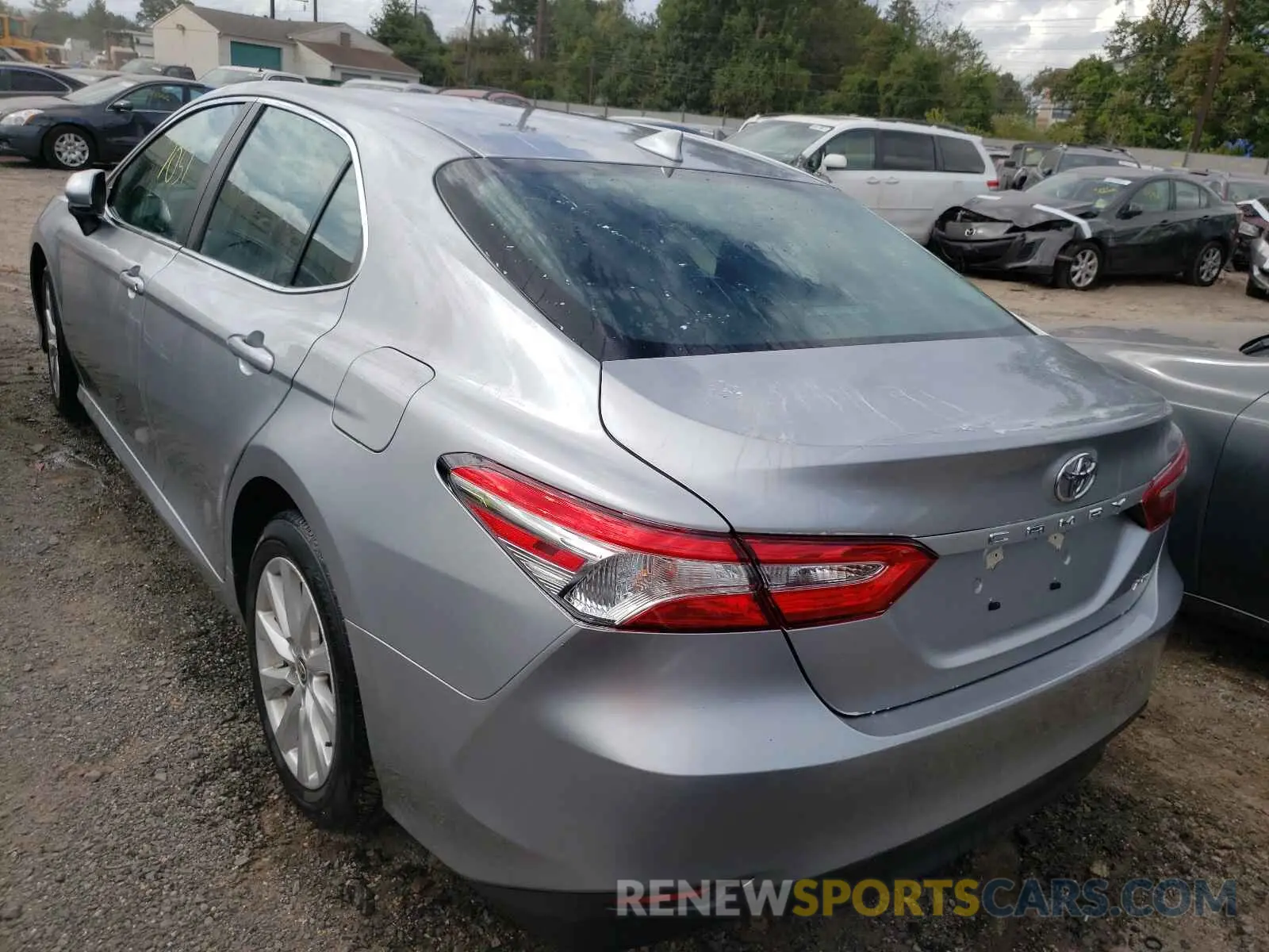 3 fotografías del automóvil dañado 4T1C11AK9LU998111 TOYOTA CAMRY 2020