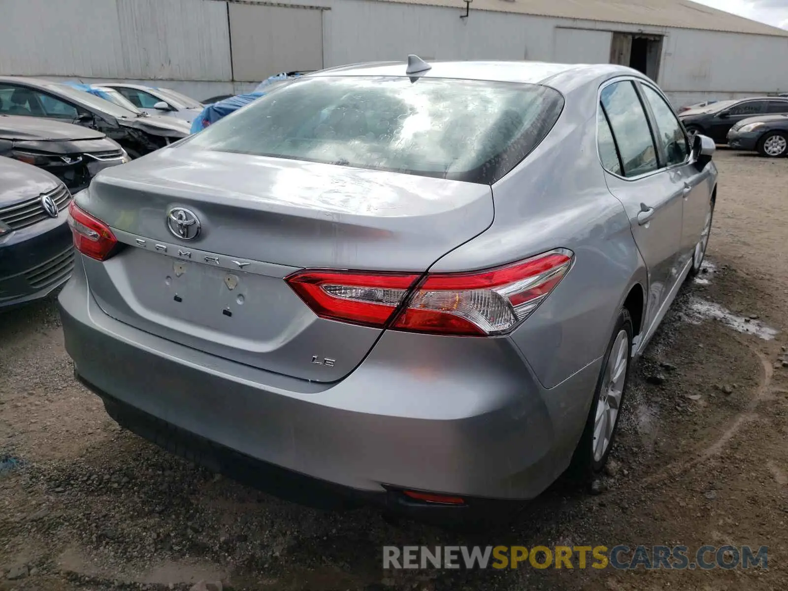 4 fotografías del automóvil dañado 4T1C11AK9LU998111 TOYOTA CAMRY 2020