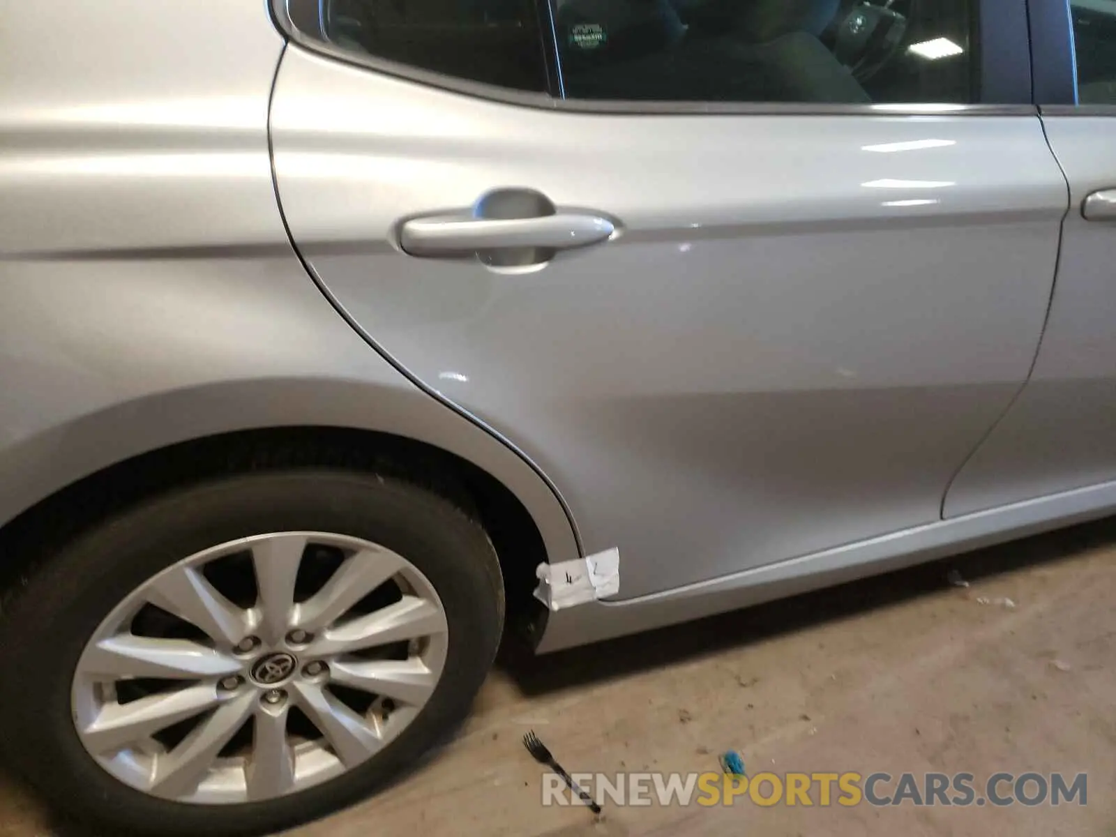 9 fotografías del automóvil dañado 4T1C11AK9LU998111 TOYOTA CAMRY 2020