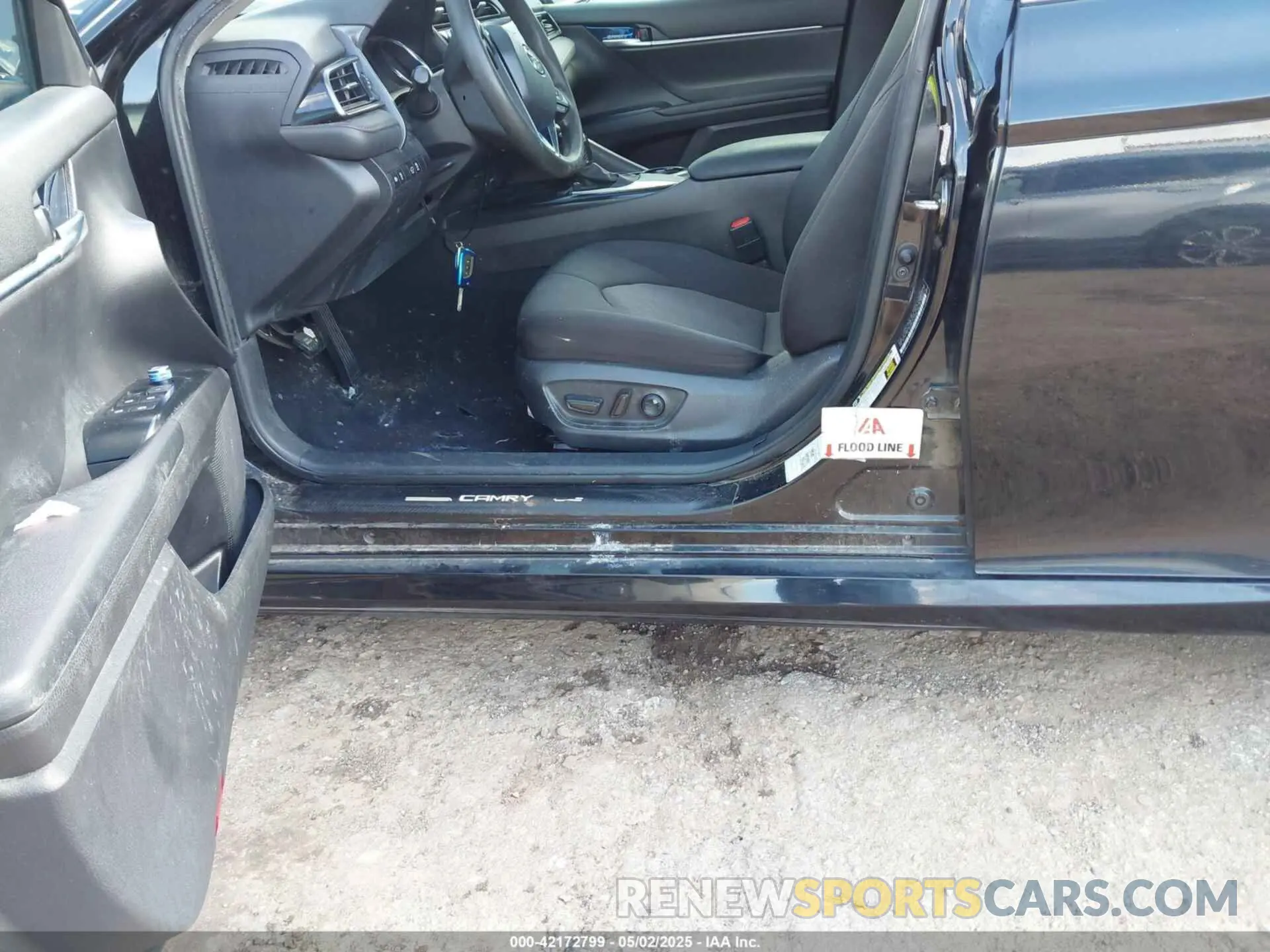 13 fotografías del automóvil dañado 4T1C11AKXLU342838 TOYOTA CAMRY 2020