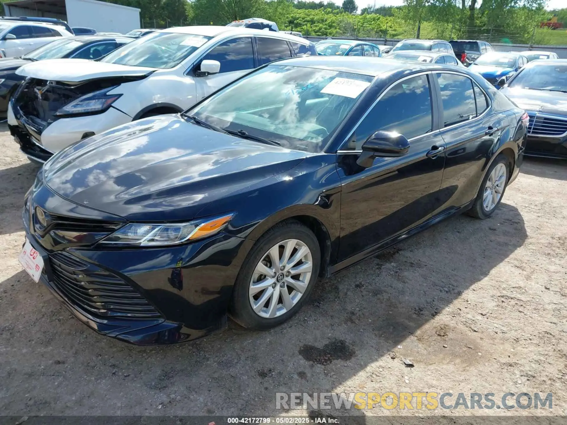 2 fotografías del automóvil dañado 4T1C11AKXLU342838 TOYOTA CAMRY 2020