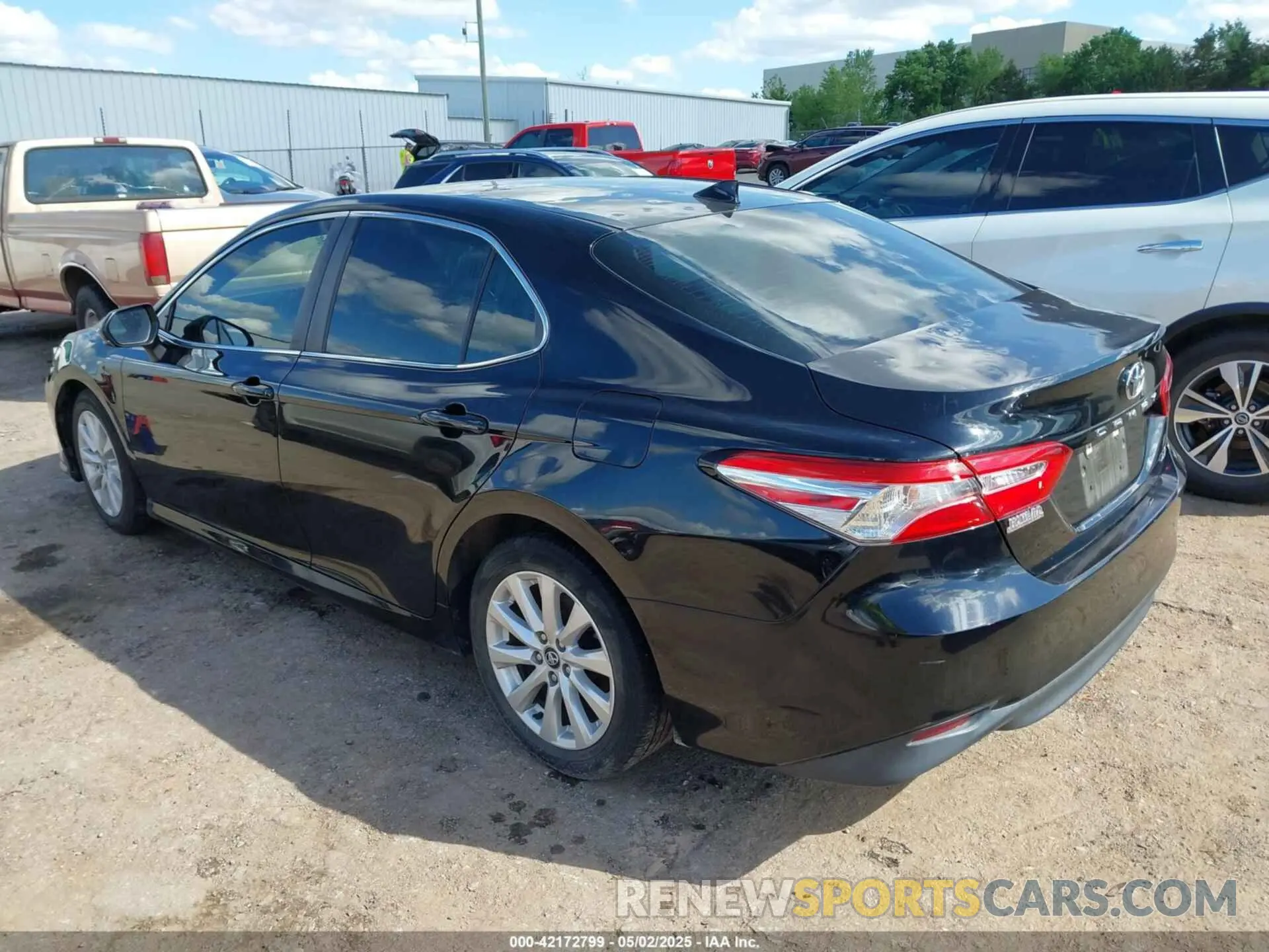 3 fotografías del automóvil dañado 4T1C11AKXLU342838 TOYOTA CAMRY 2020