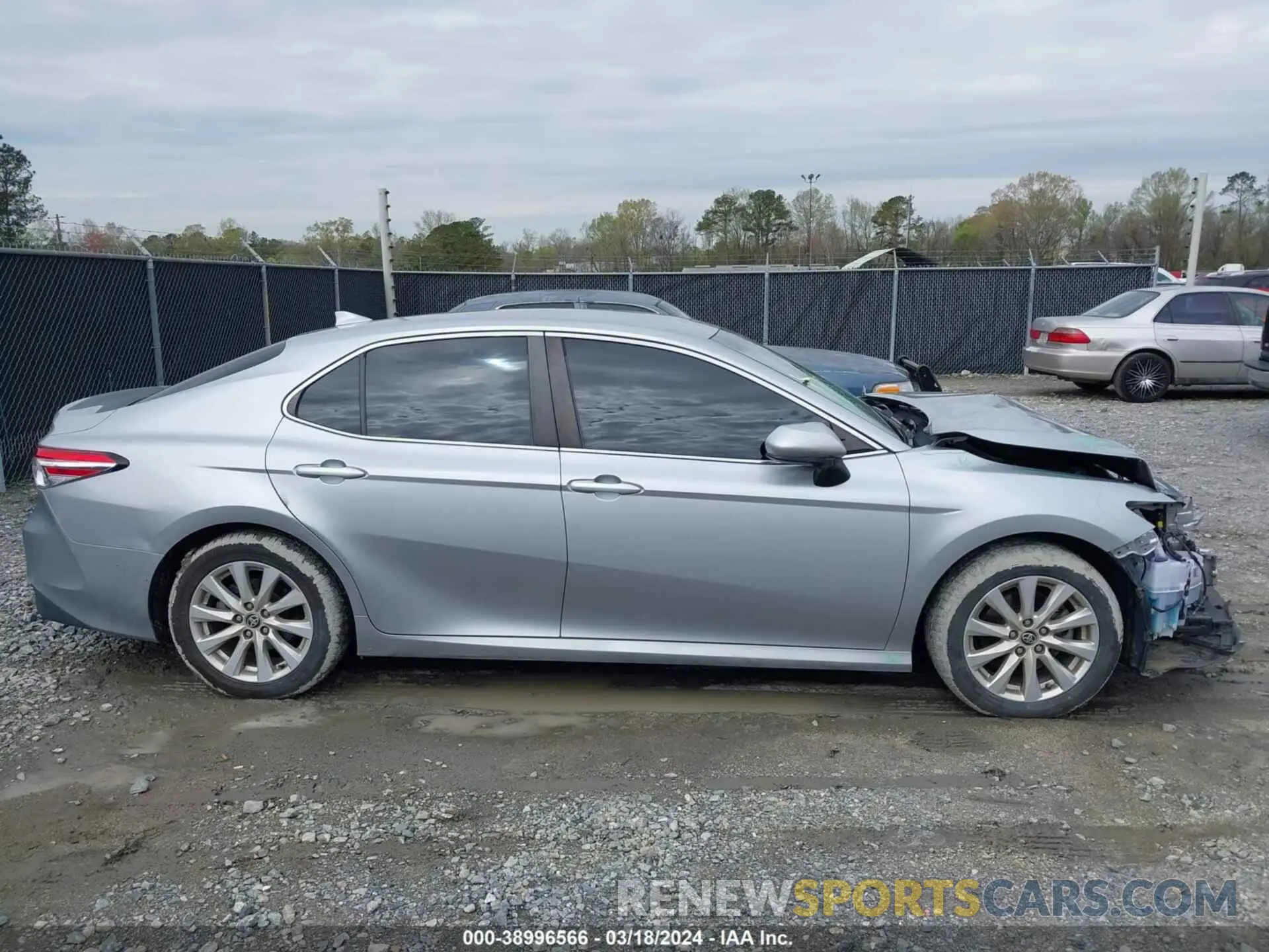 14 fotografías del automóvil dañado 4T1C11AKXLU358425 TOYOTA CAMRY 2020