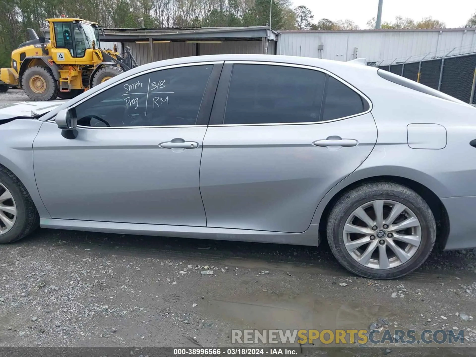 15 fotografías del automóvil dañado 4T1C11AKXLU358425 TOYOTA CAMRY 2020