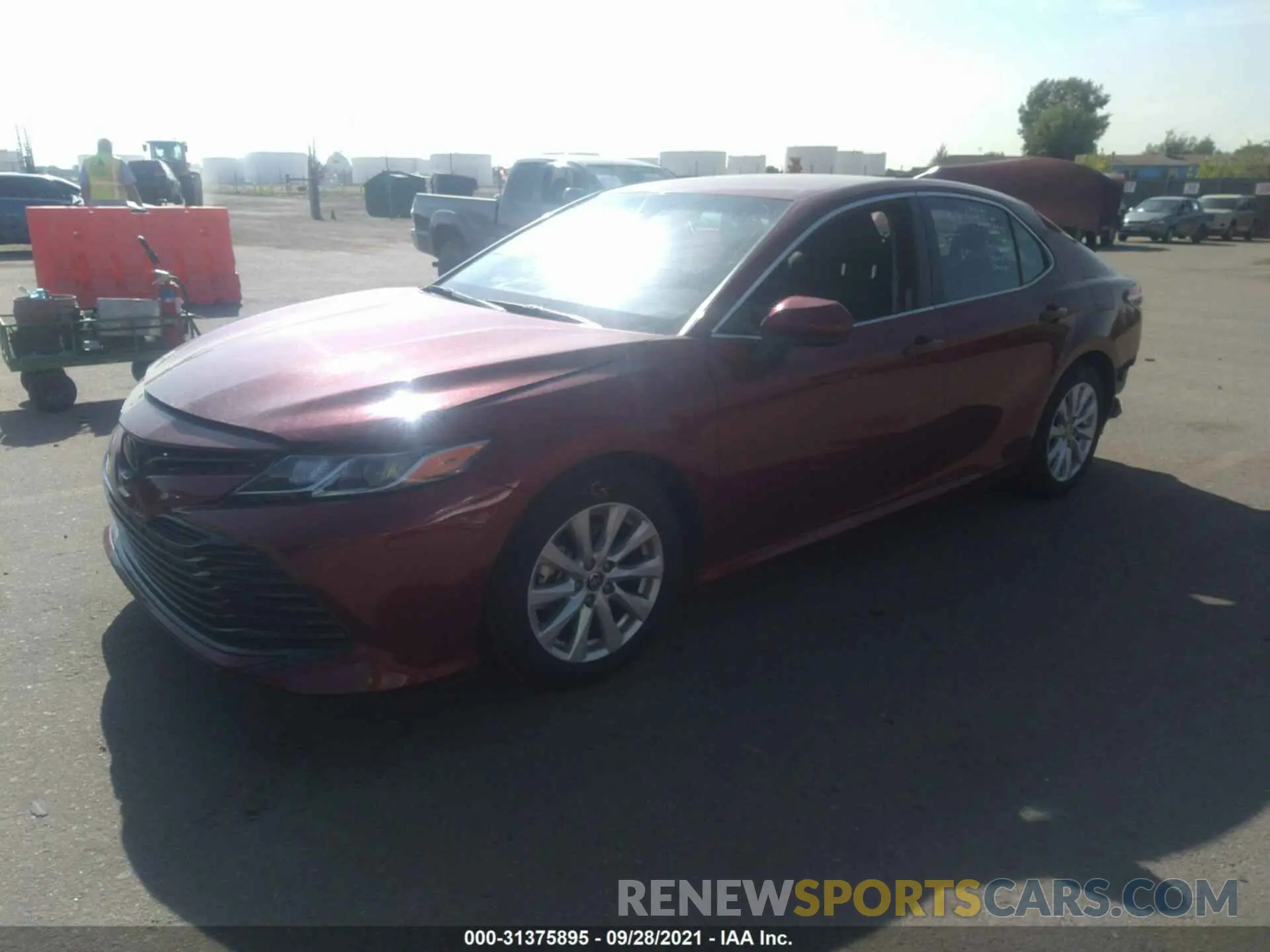 2 fotografías del automóvil dañado 4T1C11AKXLU359249 TOYOTA CAMRY 2020