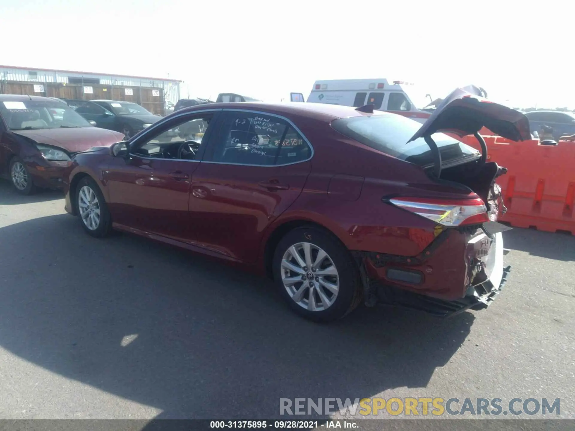 3 fotografías del automóvil dañado 4T1C11AKXLU359249 TOYOTA CAMRY 2020