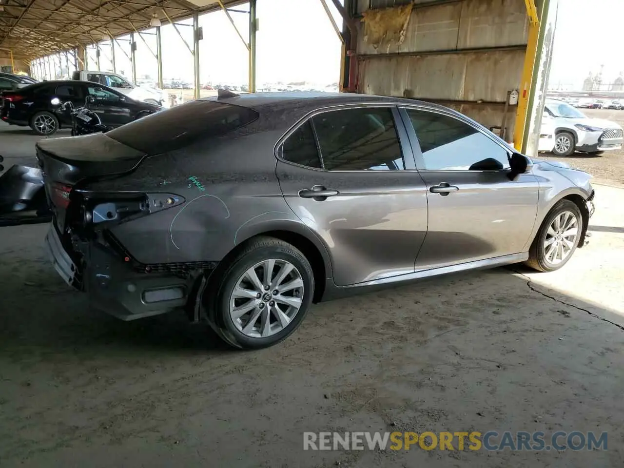 3 fotografías del automóvil dañado 4T1C11AKXLU394437 TOYOTA CAMRY 2020