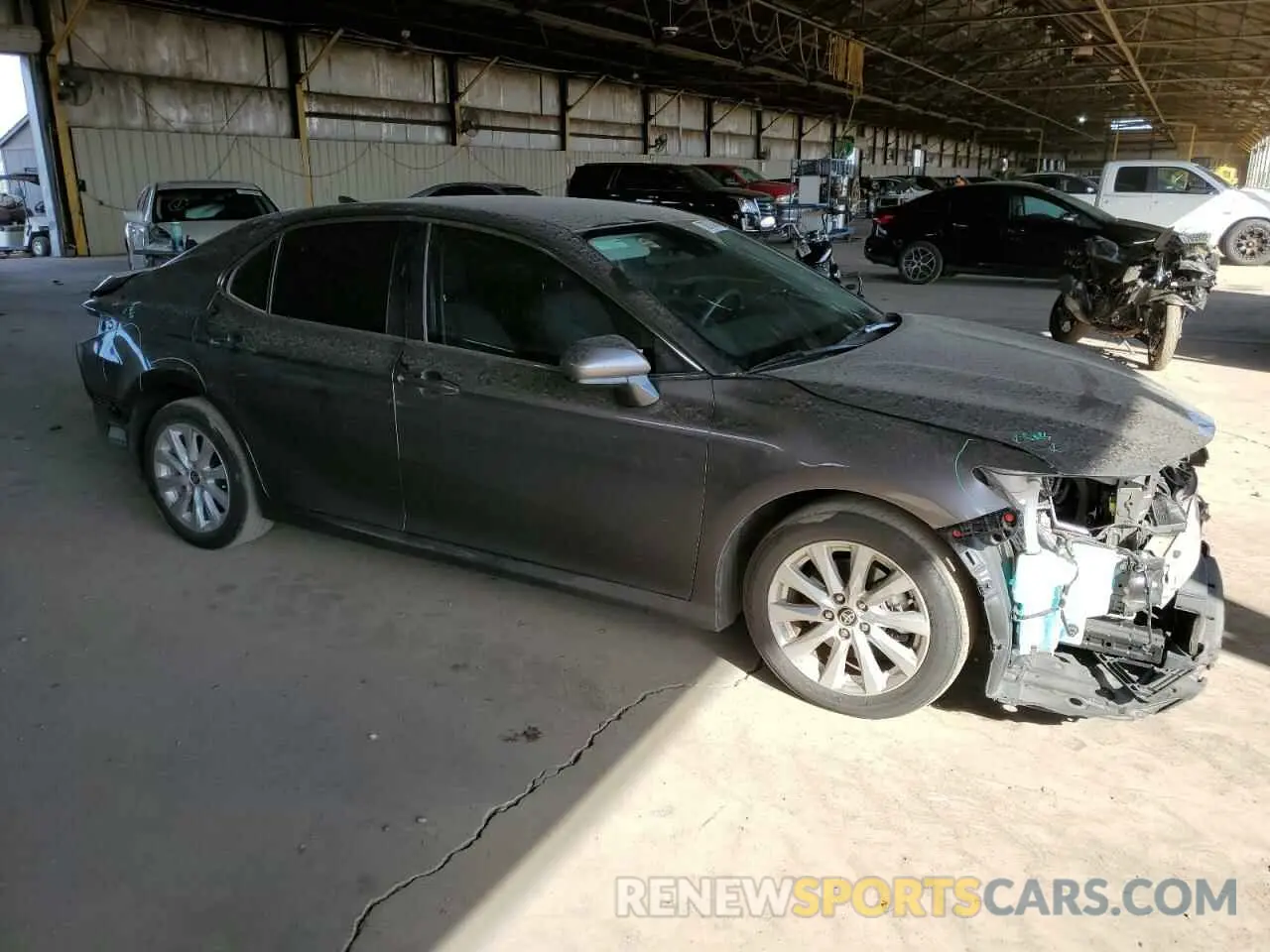 4 fotografías del automóvil dañado 4T1C11AKXLU394437 TOYOTA CAMRY 2020