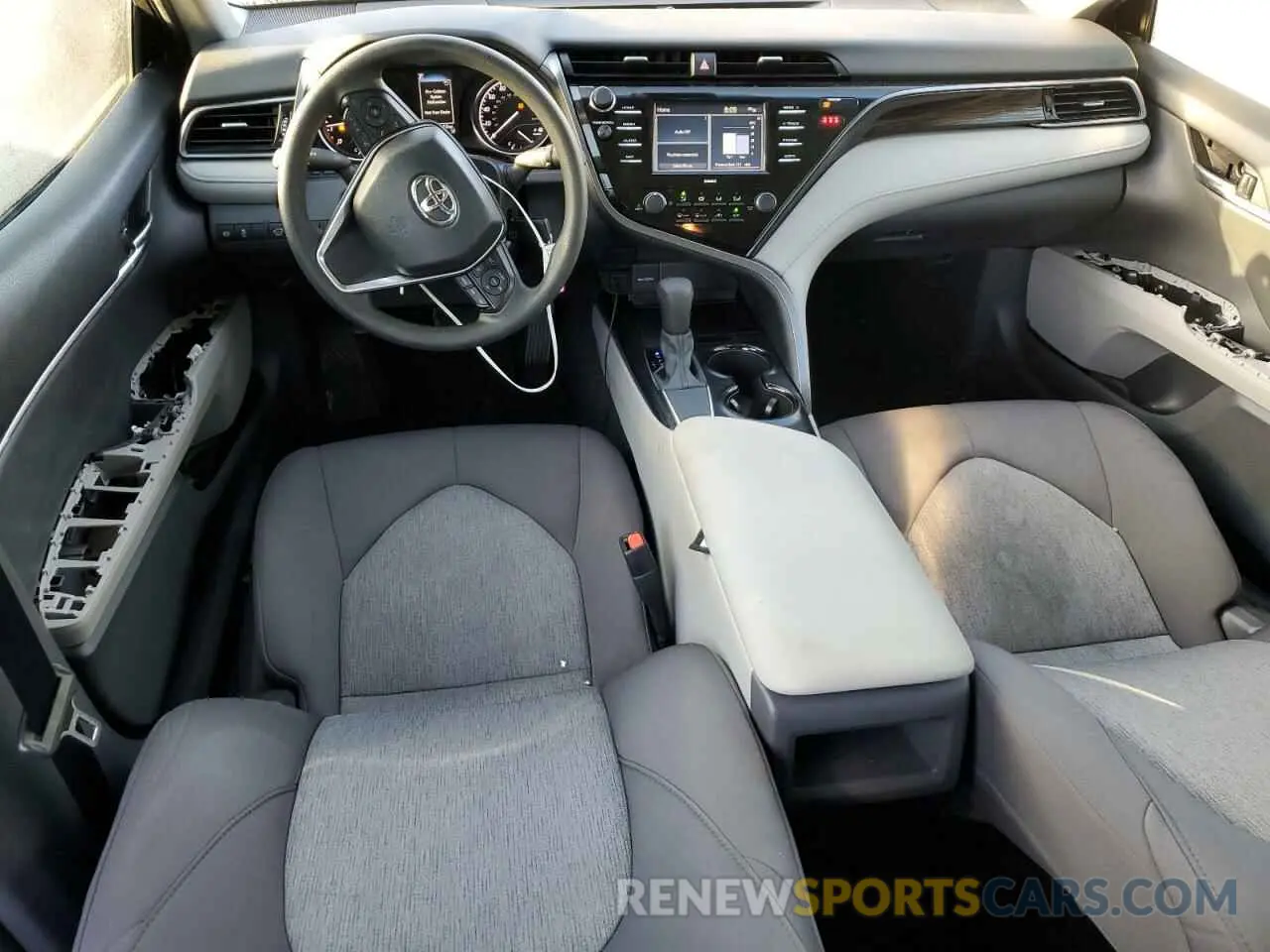 8 fotografías del automóvil dañado 4T1C11AKXLU510400 TOYOTA CAMRY 2020