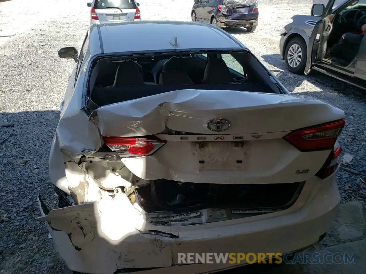 9 fotografías del automóvil dañado 4T1C11AKXLU903605 TOYOTA CAMRY 2020