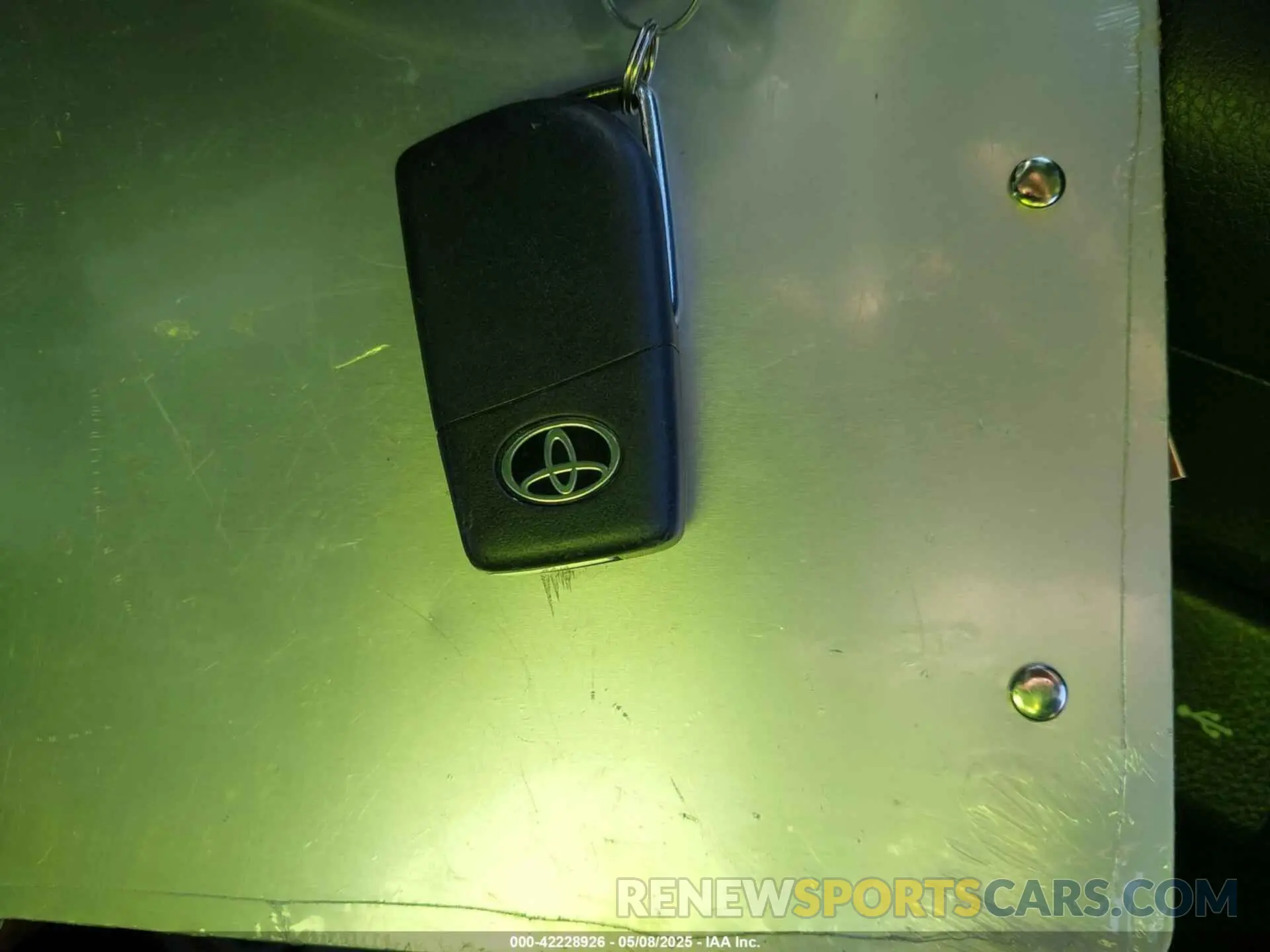 11 fotografías del automóvil dañado 4T1C11AKXLU913826 TOYOTA CAMRY 2020