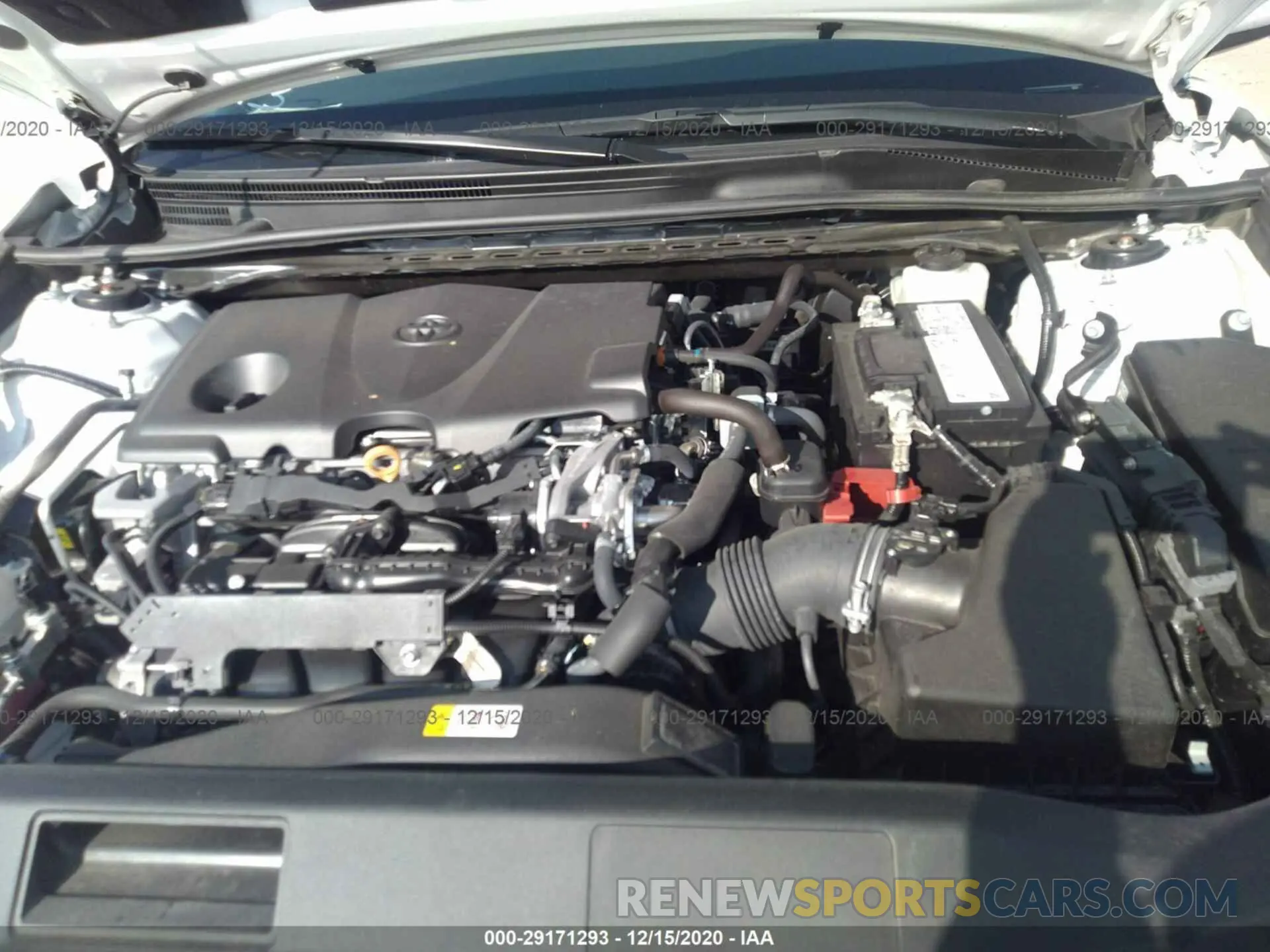 10 fotografías del automóvil dañado 4T1C11AKXLU926673 TOYOTA CAMRY 2020