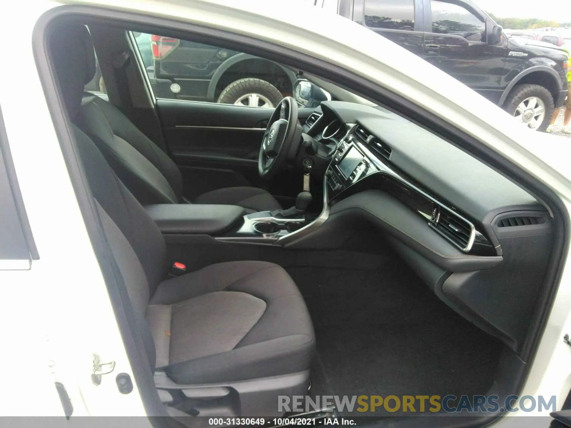 5 fotografías del automóvil dañado 4T1C11AKXLU943313 TOYOTA CAMRY 2020