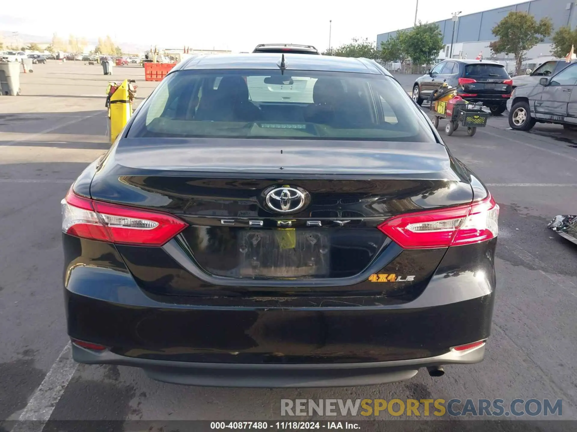 17 fotografías del automóvil dañado 4T1C11AKXLU960175 TOYOTA CAMRY 2020