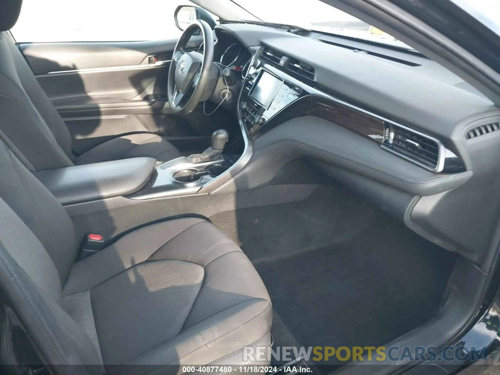 5 fotografías del automóvil dañado 4T1C11AKXLU960175 TOYOTA CAMRY 2020