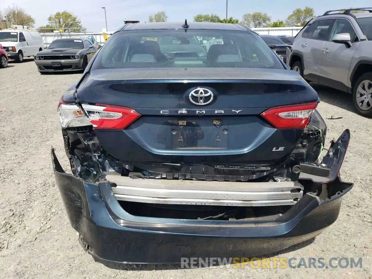 6 fotografías del automóvil dañado 4T1C11AKXLU976599 TOYOTA CAMRY 2020