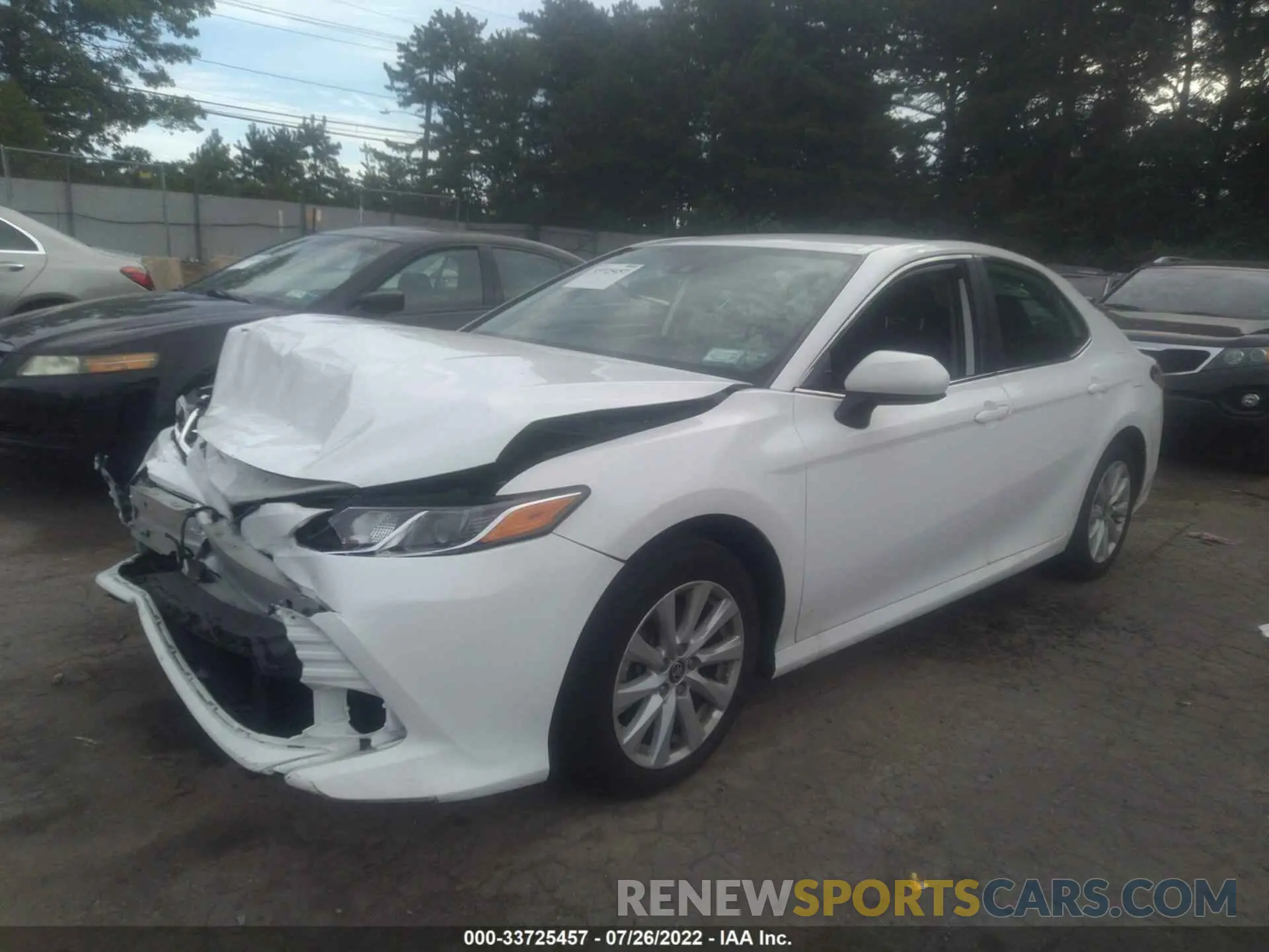 2 fotografías del automóvil dañado 4T1C11BK1LU017395 TOYOTA CAMRY 2020