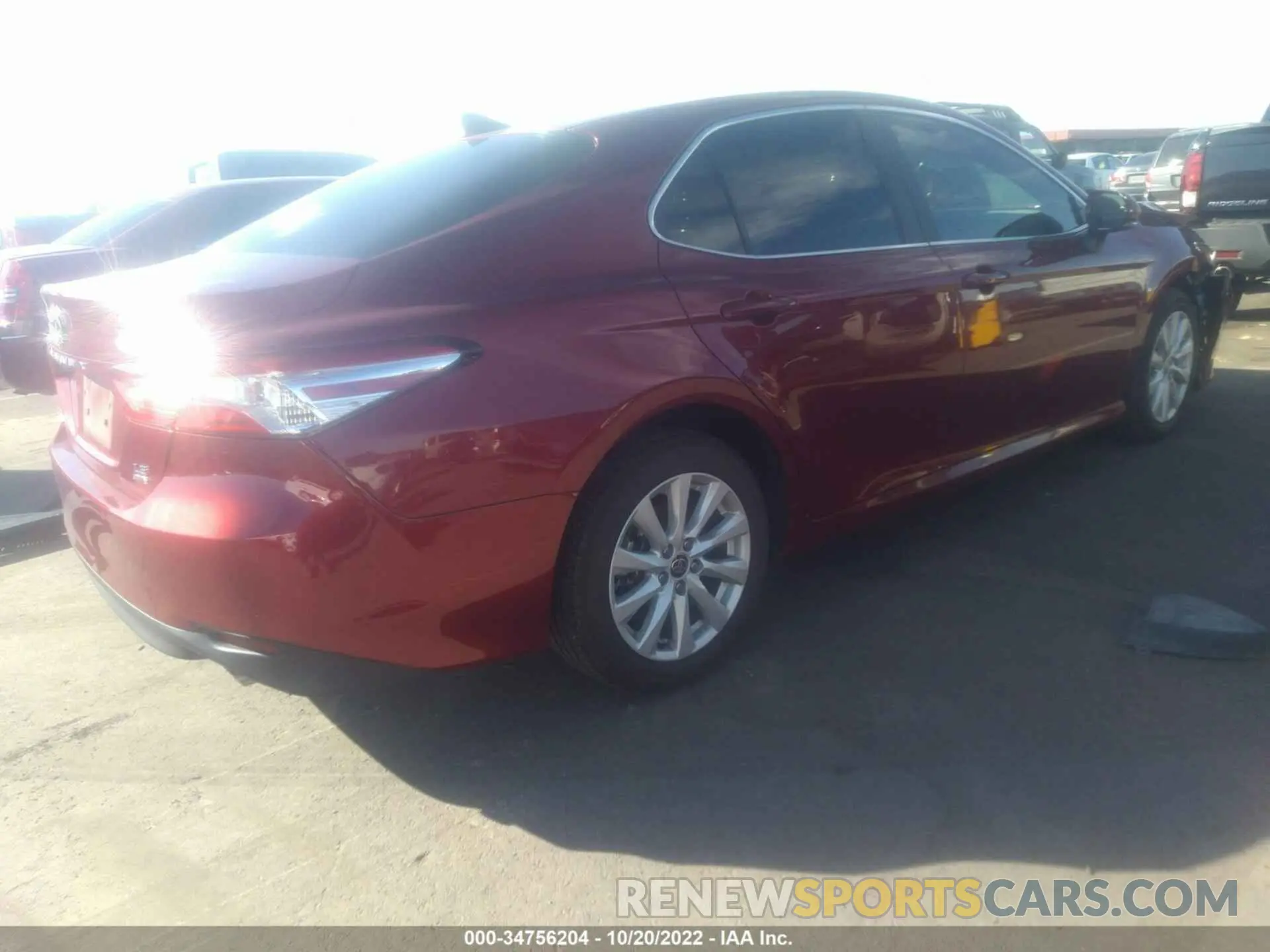 4 fotografías del automóvil dañado 4T1C11BK2LU017633 TOYOTA CAMRY 2020