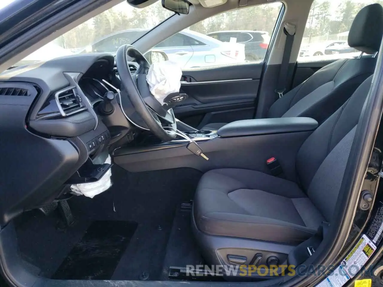 7 fotografías del automóvil dañado 4T1C11BK2LU019480 TOYOTA CAMRY 2020