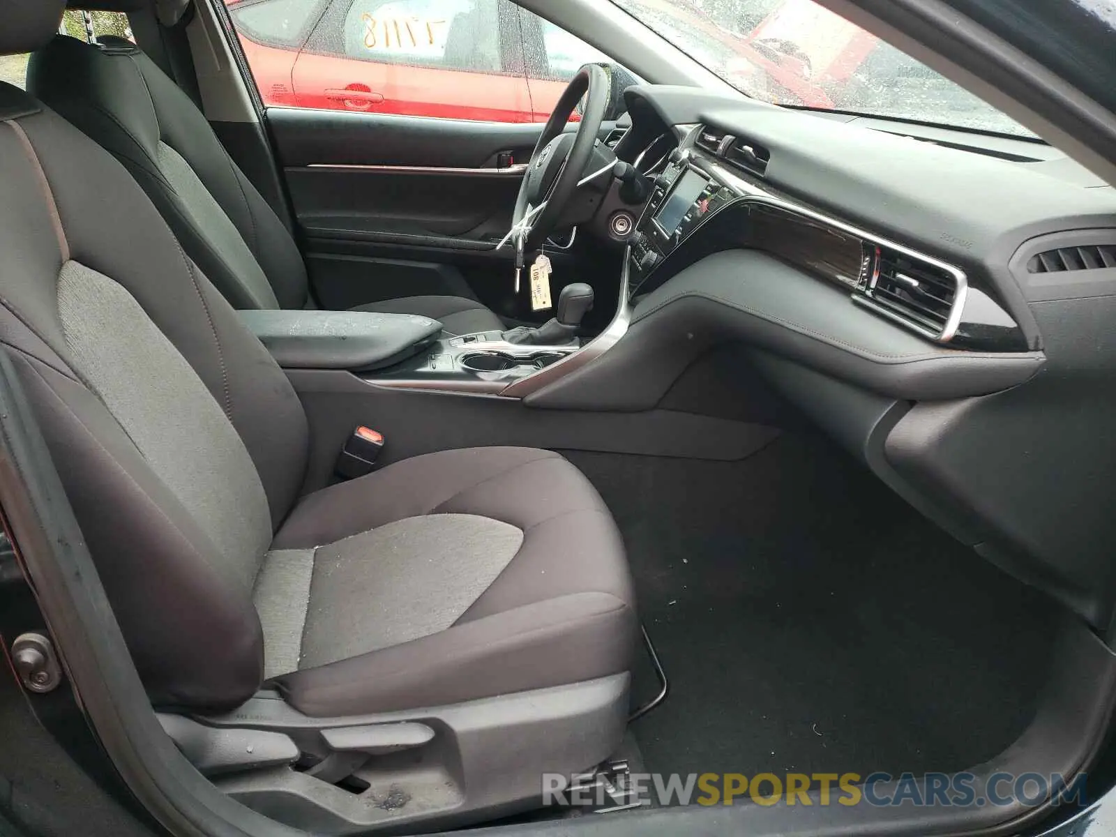 5 fotografías del automóvil dañado 4T1C11BK3LU008309 TOYOTA CAMRY 2020