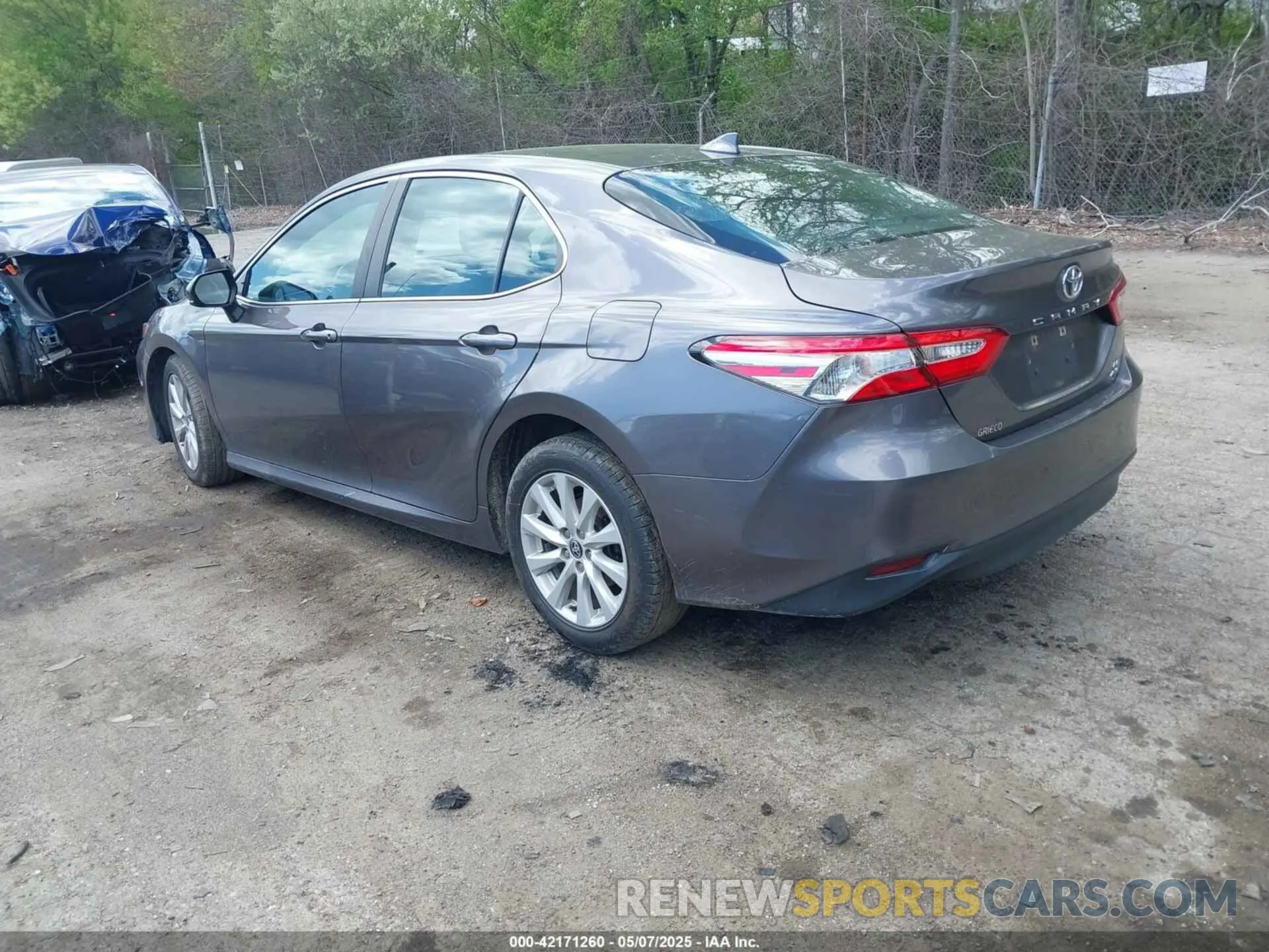 3 fotografías del automóvil dañado 4T1C11BK4LU006259 TOYOTA CAMRY 2020