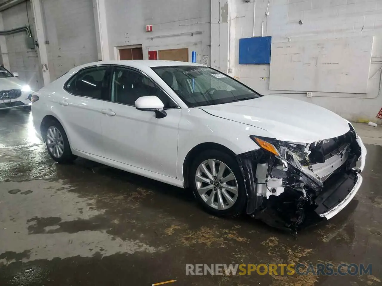 4 fotografías del automóvil dañado 4T1C11BK5LU014581 TOYOTA CAMRY 2020