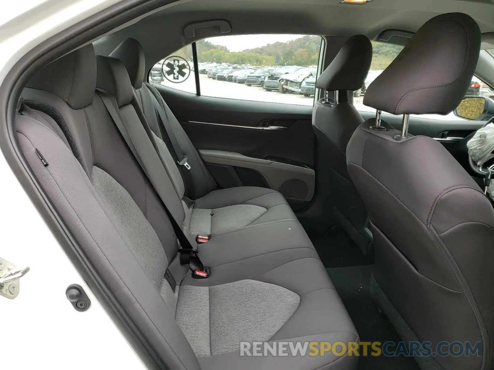 6 fotografías del automóvil dañado 4T1C11BK6LU010961 TOYOTA CAMRY 2020
