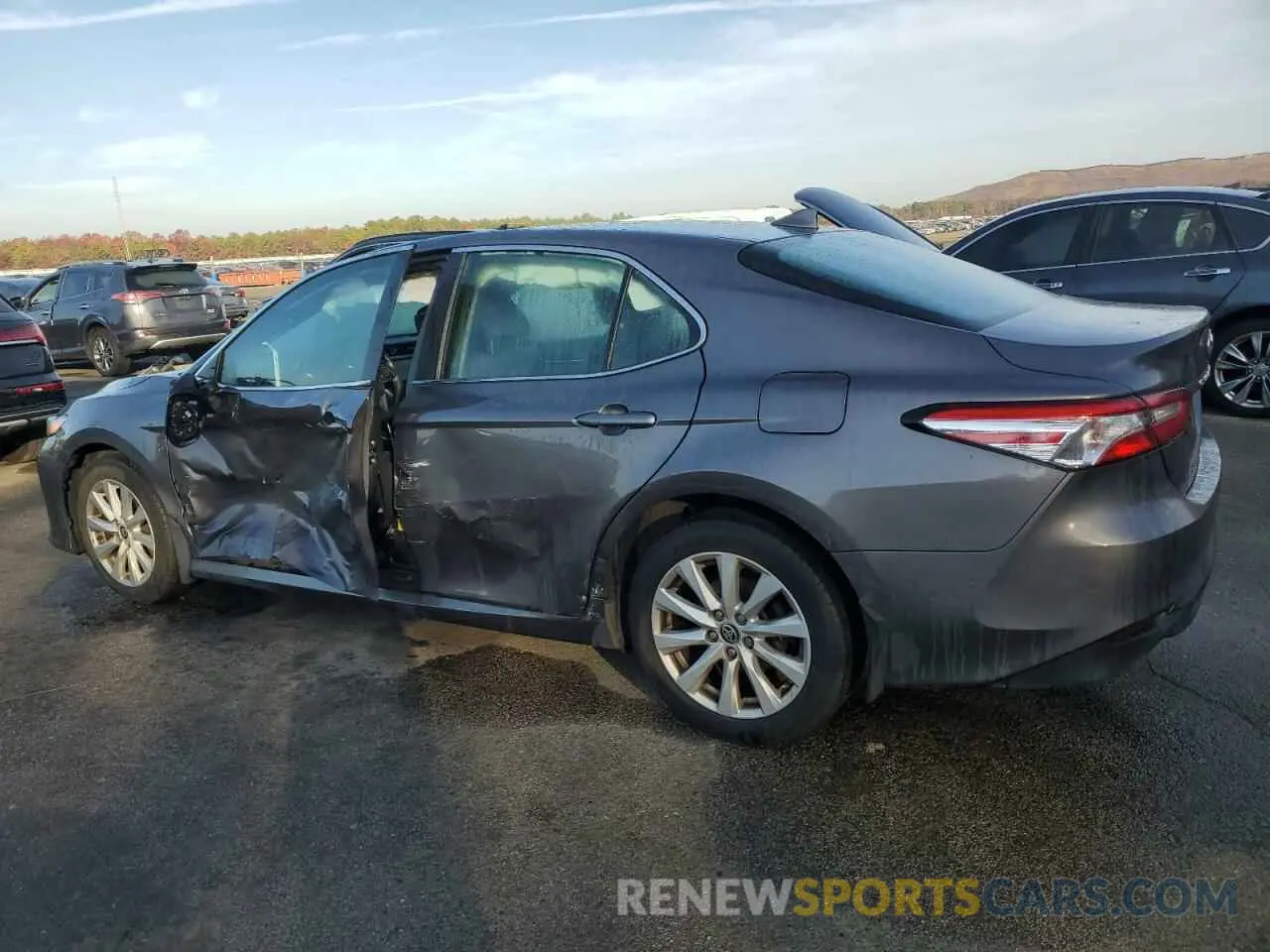2 fotografías del automóvil dañado 4T1C11BK6LU017814 TOYOTA CAMRY 2020