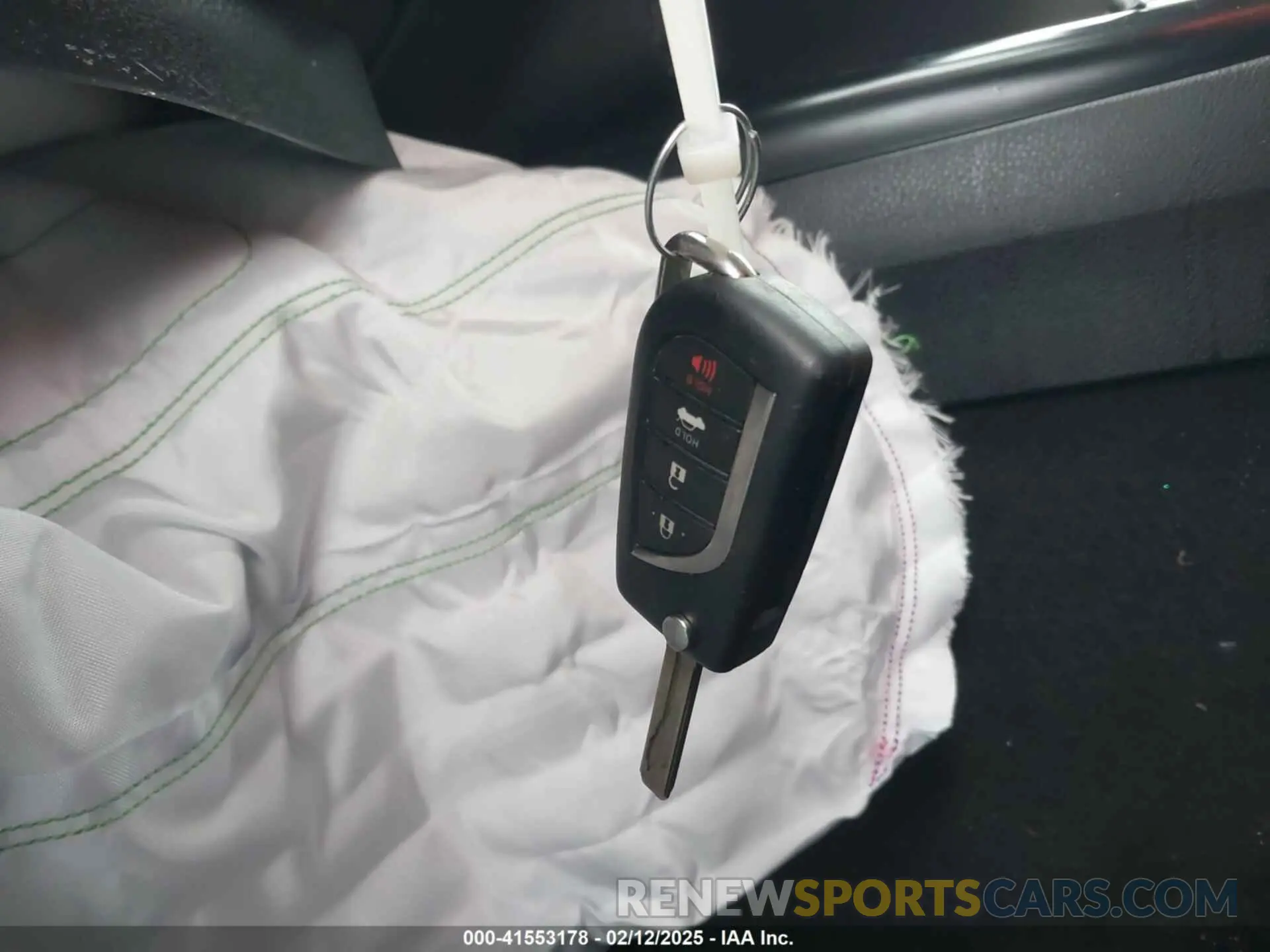 11 fotografías del automóvil dañado 4T1C11BK9LU005026 TOYOTA CAMRY 2020