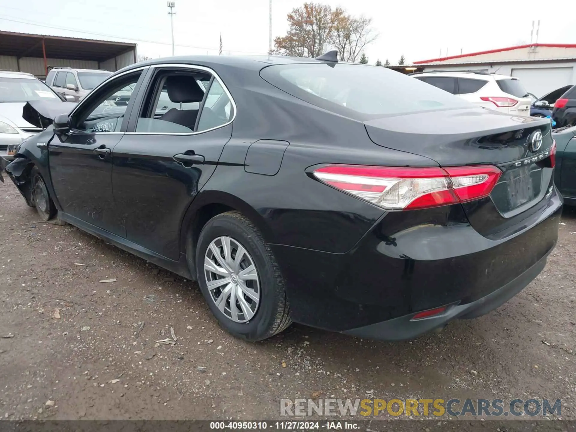 3 fotografías del automóvil dañado 4T1C31AK0LU535879 TOYOTA CAMRY 2020