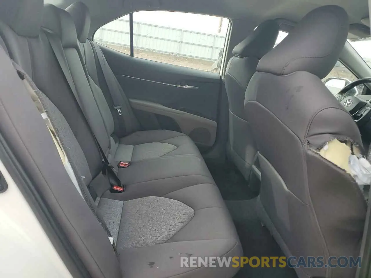 10 fotografías del automóvil dañado 4T1C31AK1LU018221 TOYOTA CAMRY 2020