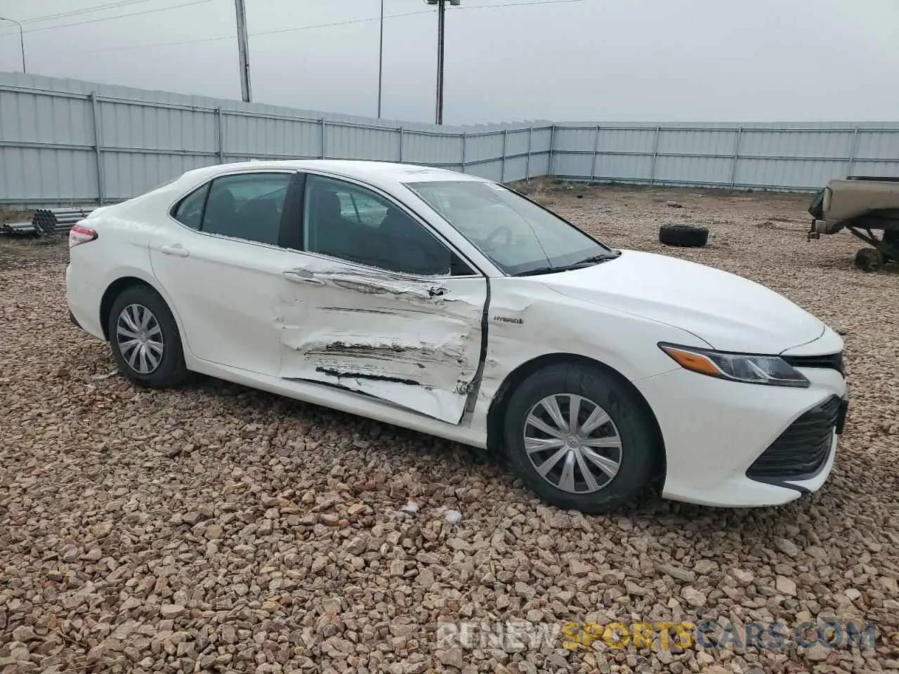 4 fotografías del automóvil dañado 4T1C31AK1LU018221 TOYOTA CAMRY 2020