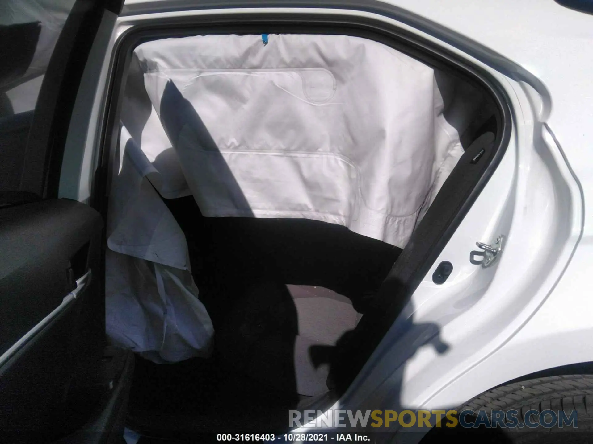 8 fotografías del automóvil dañado 4T1C31AK1LU537799 TOYOTA CAMRY 2020