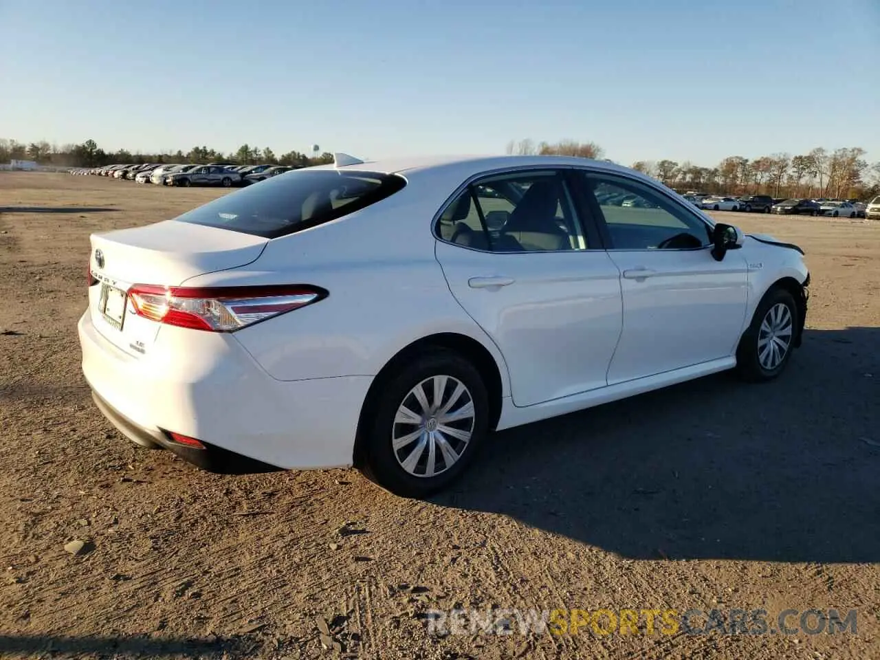 3 fotografías del automóvil dañado 4T1C31AK1LU539102 TOYOTA CAMRY 2020