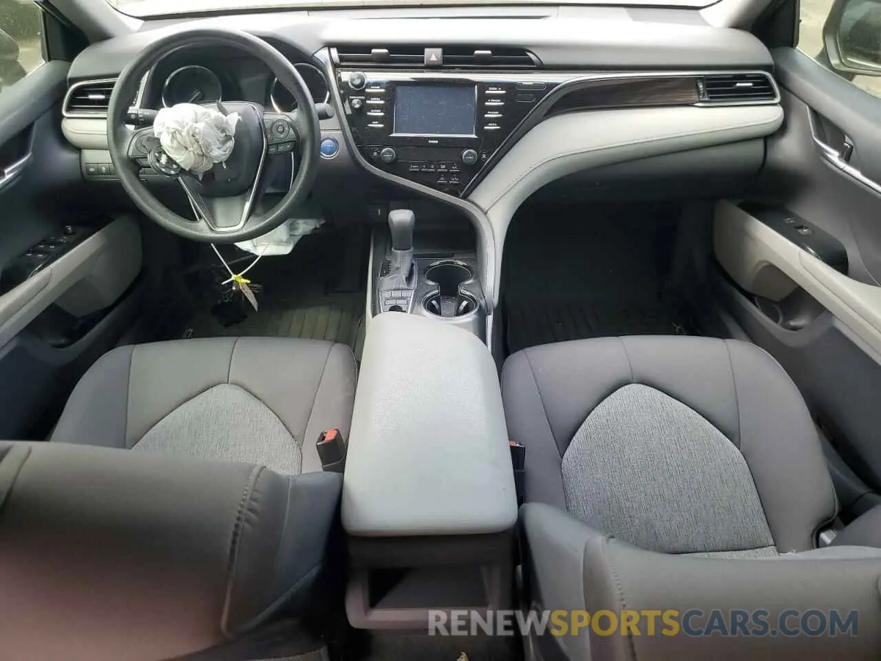 8 fotografías del automóvil dañado 4T1C31AK1LU539598 TOYOTA CAMRY 2020