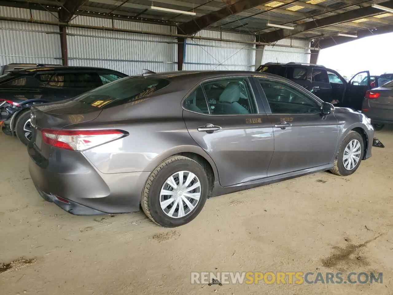 3 fotografías del automóvil dañado 4T1C31AK2LU531347 TOYOTA CAMRY 2020